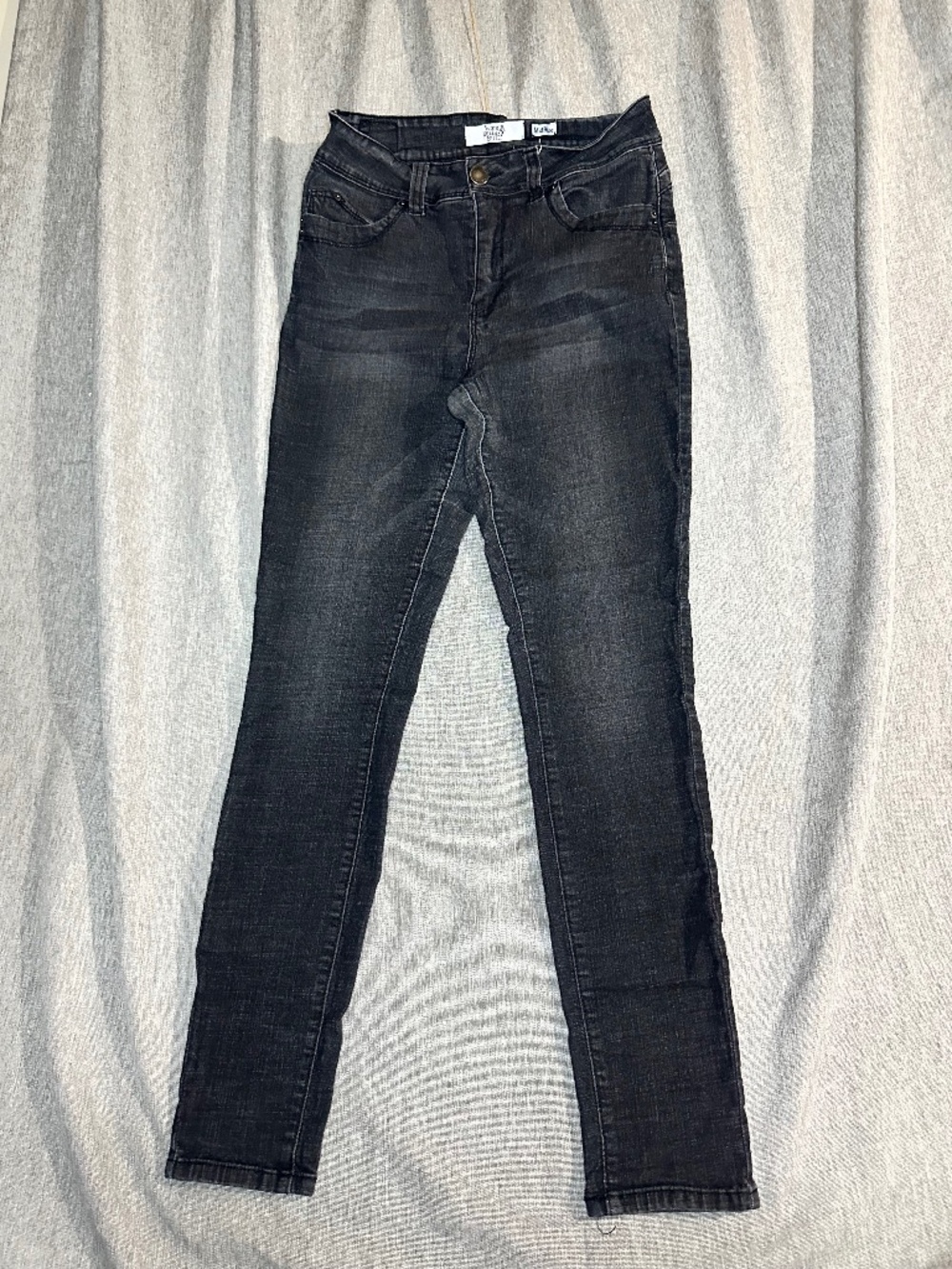 YMI Wanna Betta Butt? Mid-Rise Skinny Jeans Black Faded Wash Size 11